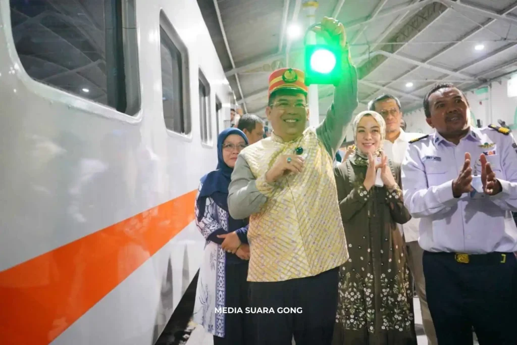 Commuter Line Supas Probolinggo Resmi Jalan Tarif Mulai Rp6.000