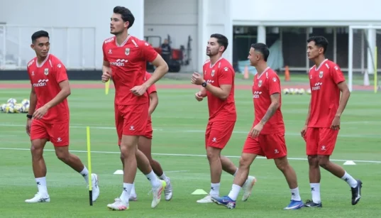 latihan perdana timnas indonesia
