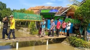 Satu Liang Lahat, Mudik Bekasi-Pemalang yang Berakhir Tangis Pilu