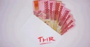 Istilah Tunjangan Hari Raya (THR) sudah sangat akrab di telinga masyarakat Indonesia, Namun, Bagaimana sejarah THR dikenal?