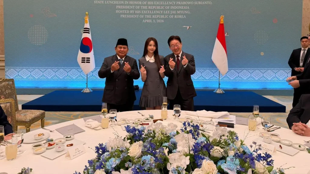 Diplomasi Finger Heart! Carmen H2H 'Curi Panggung' di Pertemuan Presiden Prabowo & Lee Jae Myung
