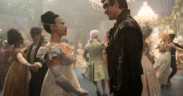 Lupakan drama-drama cinta basi itu, Di 'Bridgerton', Netflix baru aja ngebongkar sisi gelap kencan para bangsawan antara gairah, status dan cinta