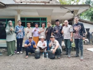 Bye-bye Gulma! Petani Probolinggo Sulap Eceng Gondok Jadi Pupuk Super