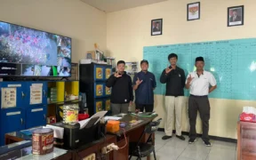 Polinema kolaborasi lintas jurusan dampingi TPS3R Gading Kulon dalam penguatan manajemen aset konstruksi berbasis teknologi dan digitalisasi.