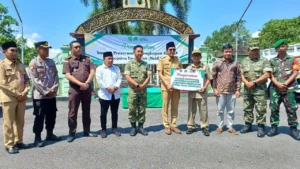 14 Truk Operasional untuk Koperasi Desa Trenggalek Dibagikan