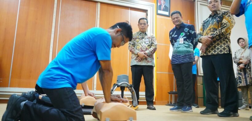 Pemerintah Kota Probolinggo terus ngebut meningkatkan kualitas layanan darurat melalui sistem PSC 112 dengan pelatihan BHD