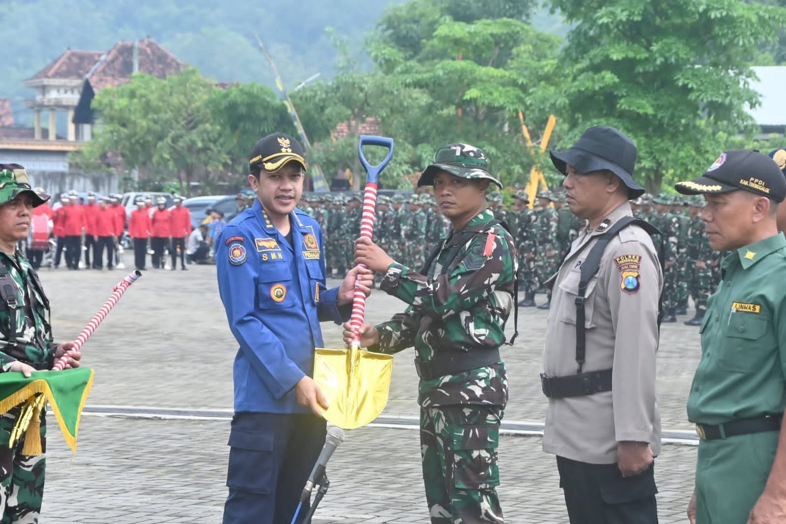 Program TMMD ke-128 resmi dimulai di Kabupaten Trenggalek dan dibuka langsung oleh Wakil Bupati Trenggalek, Syah Natanegara
