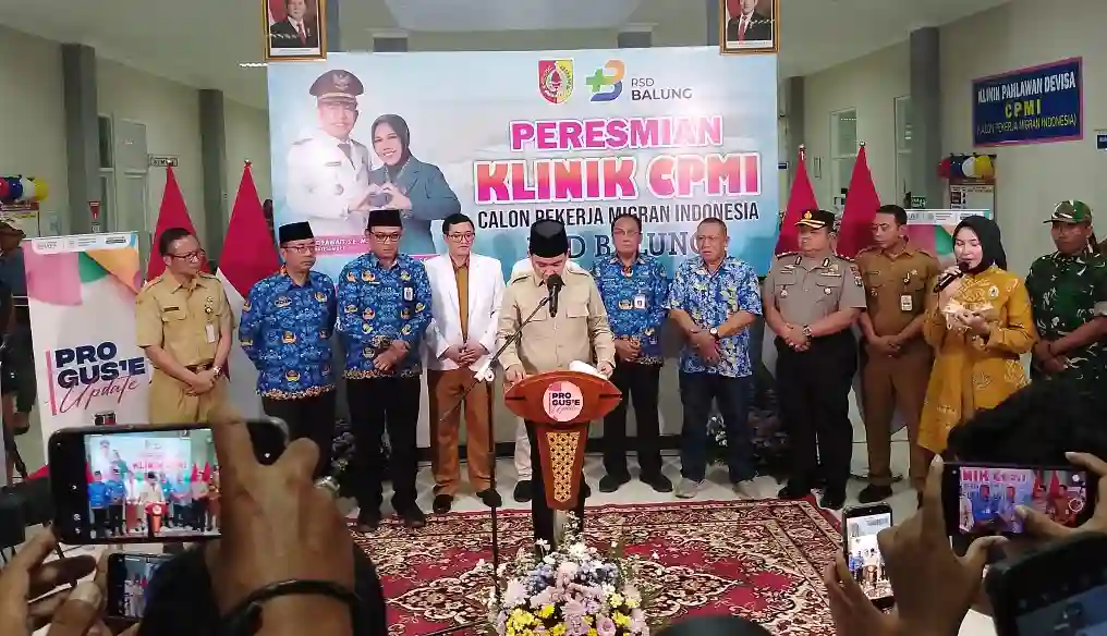 Bupati Muhammad Fawait Luncurkan Klinik CPMI di Balung