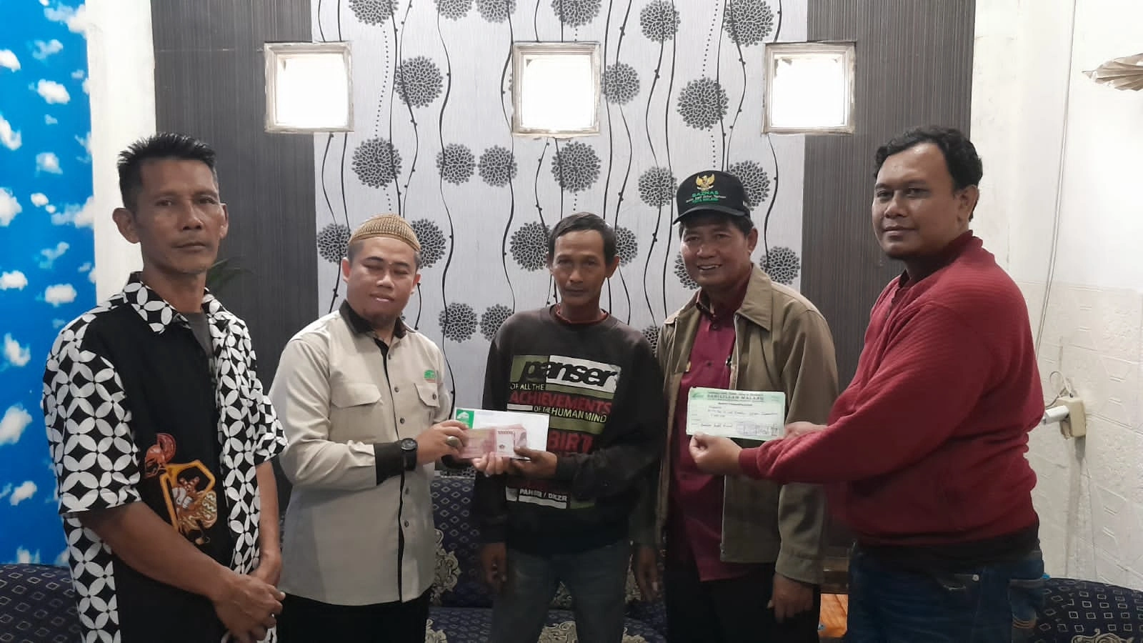 FT : Baznas Kota Malang dan Sabilillah Berikan Bantuan untuk Renovasi Rumah Warga di Sukun
