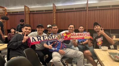 Danial Mazalan, seorang penyokong setia Selangor FC asal Malaysia saat berkunjung ke Bumi Arema, Temukan Persaudaraan di Bumi Arema