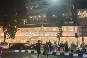Skandal ‘Bill Gantung’ di Lafayette Malang Omzet Ilang Jutaan Per Hari