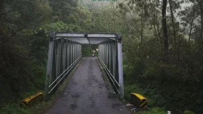 Pemprov Jatim Bakal Pasang Pagar Pengaman di Jembatan Cangar Bulan Depan