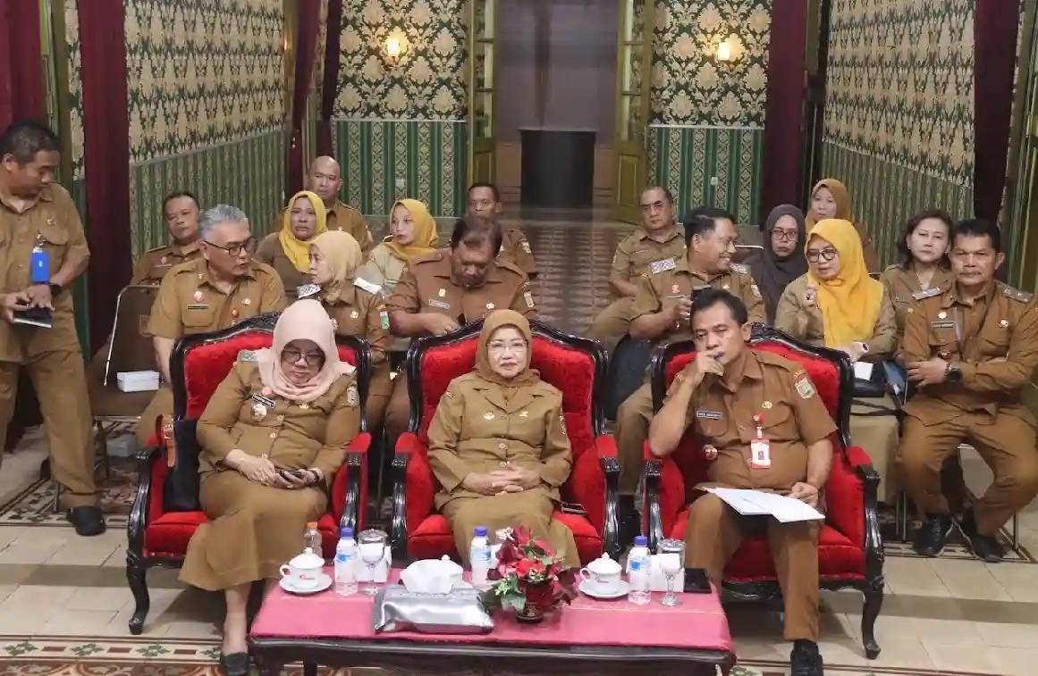 Wakil Bupati Malang Lathifah Shohib menghadiri Rapat Koordinasi terkait pembangunan Koperasi Desa Merah Putih (Kopdes) di Jawa Timur