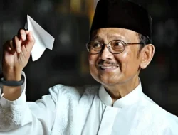 LESSON FROM THE GOAT: Cara BJ Habibie Jinakkan Rupiah dari Rp17.000 ke Rp6.500