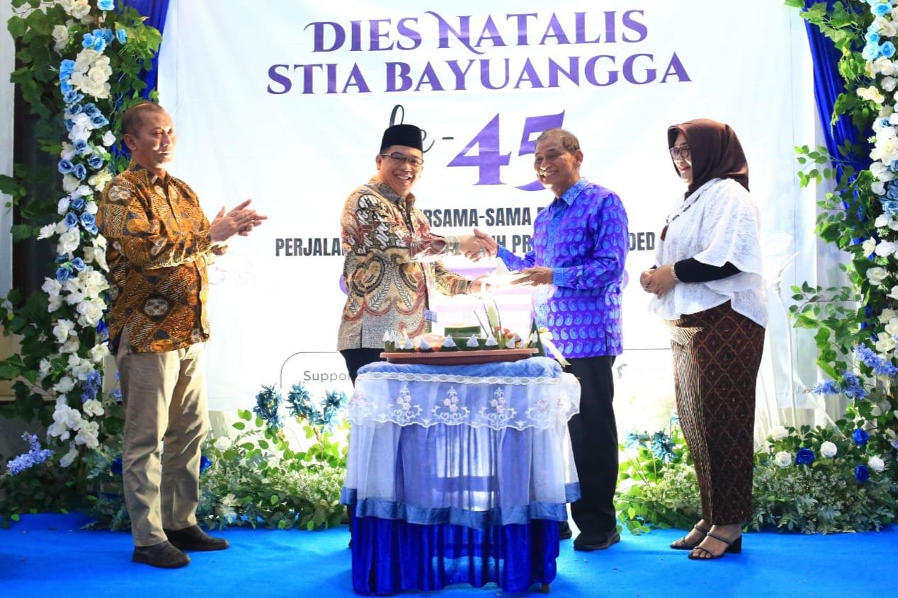 Wali Kota Probolinggo Hadiri Dies Natalis ke-45 STIA Bayuangga