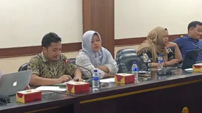 Alih-alih menaikkan tarif pajak, pemerintah jember memilih pendekatan basis pajak (ekstensifikasi) sekaligus melindungi UMKM