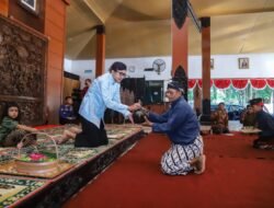 Awali Tradisi Nyadran Dam Bagong, Wabup Trenggalek Terima Kirab Kerbau