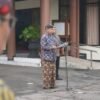 Peringati Hardiknas 2026, ASN Trenggalek Kenakan Pakaian Adat Saat Upacara