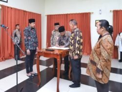 Wabup Syah Lantik Dua Pejabat Administrator di Lingkungan Pemkab Trenggalek