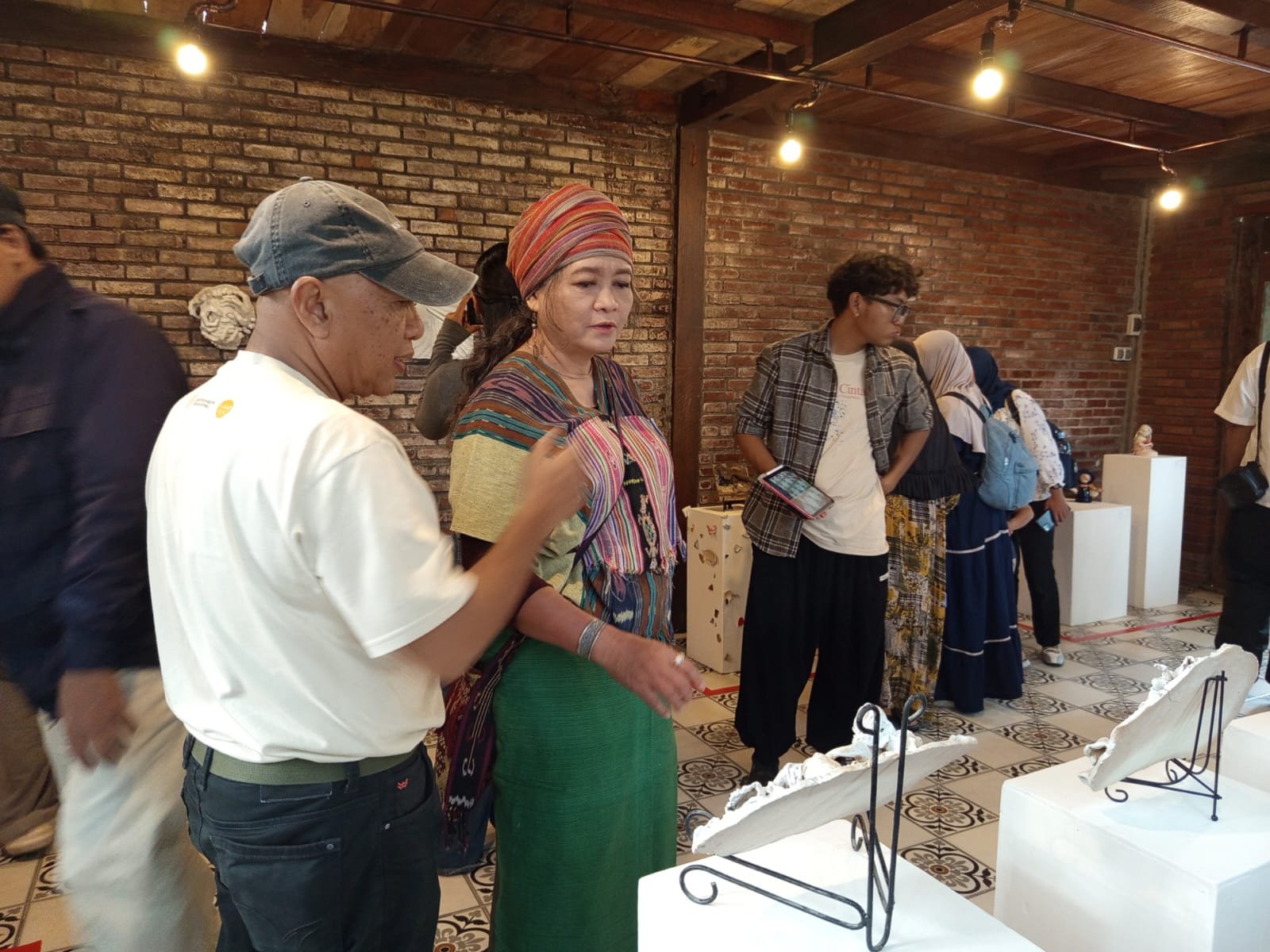 Maestro Keramik Muchlis Arif Hidupkan Sukahati Art Space