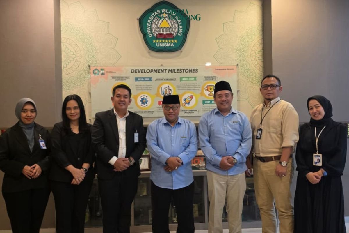 BRI Region 13 Malang menyalurkan 82 ekor sapi & 630 kambing pada Iduladha 2026. BRI BO Malang Martadinata ikut salurkan 7 sapi & 6 kambing