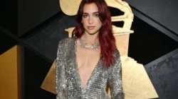 Dua Lipa Gugat Samsung Gara-Gara Kardus TV