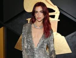 Dua Lipa Gugat Samsung Gara-Gara Kardus TV