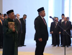 Nilai Rupiah Terburuk: Anggota DPR Minta Bos BI Mundur