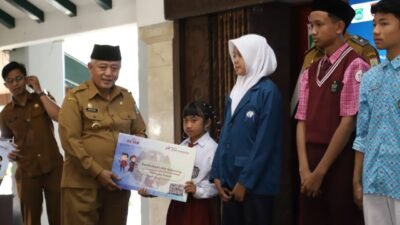 Pemerintah Kabupaten Malang bareng OJK dan Bank Indonesia langsung tancap gas memperkuat benteng finansial para pelajar.