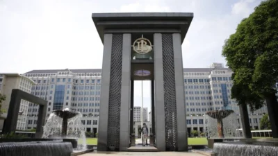 Bank Indonesia (BI) menjelaskan penyebab nilai tukar rupiah melemah terhadap dolar Amerika Serikat yang masih berlanjut hingga kini