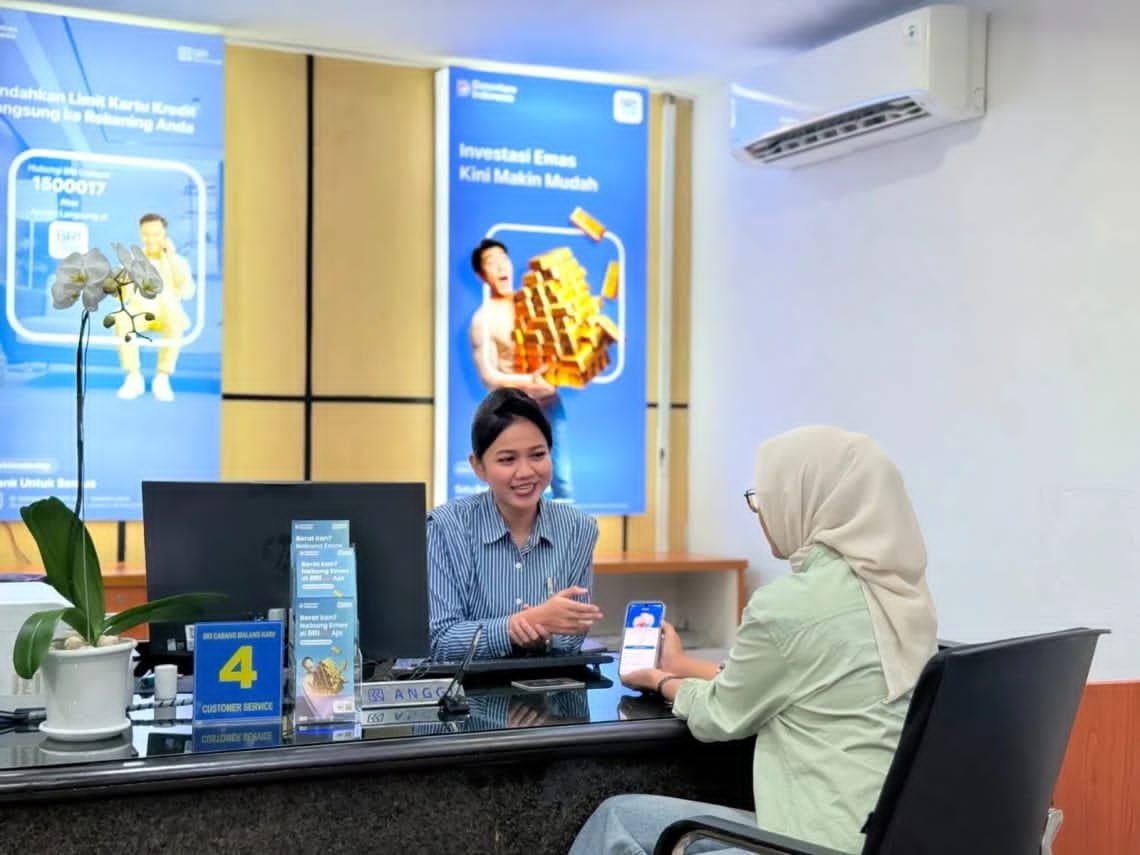 Emas kembali menjadi pilihan favorit karena dinilai mampu menjaga nilai aset dalam jangka panjang di era melemahnya rupiah