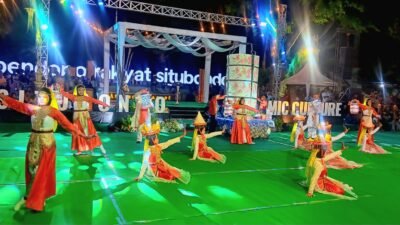 Pemerintah Kabupaten Situbondo melalui Bagian Kesejahteraan Rakyat menggelar pawai bertajuk “Situbondo Islamic Culture”