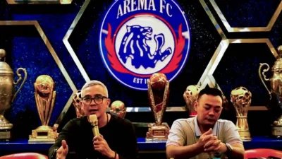 Manajemen Arema FC akhirnya angkat bicara terkait polemik logo Singa Bertindik yang belakangan menjadi perbincangan hangat di Aremania.