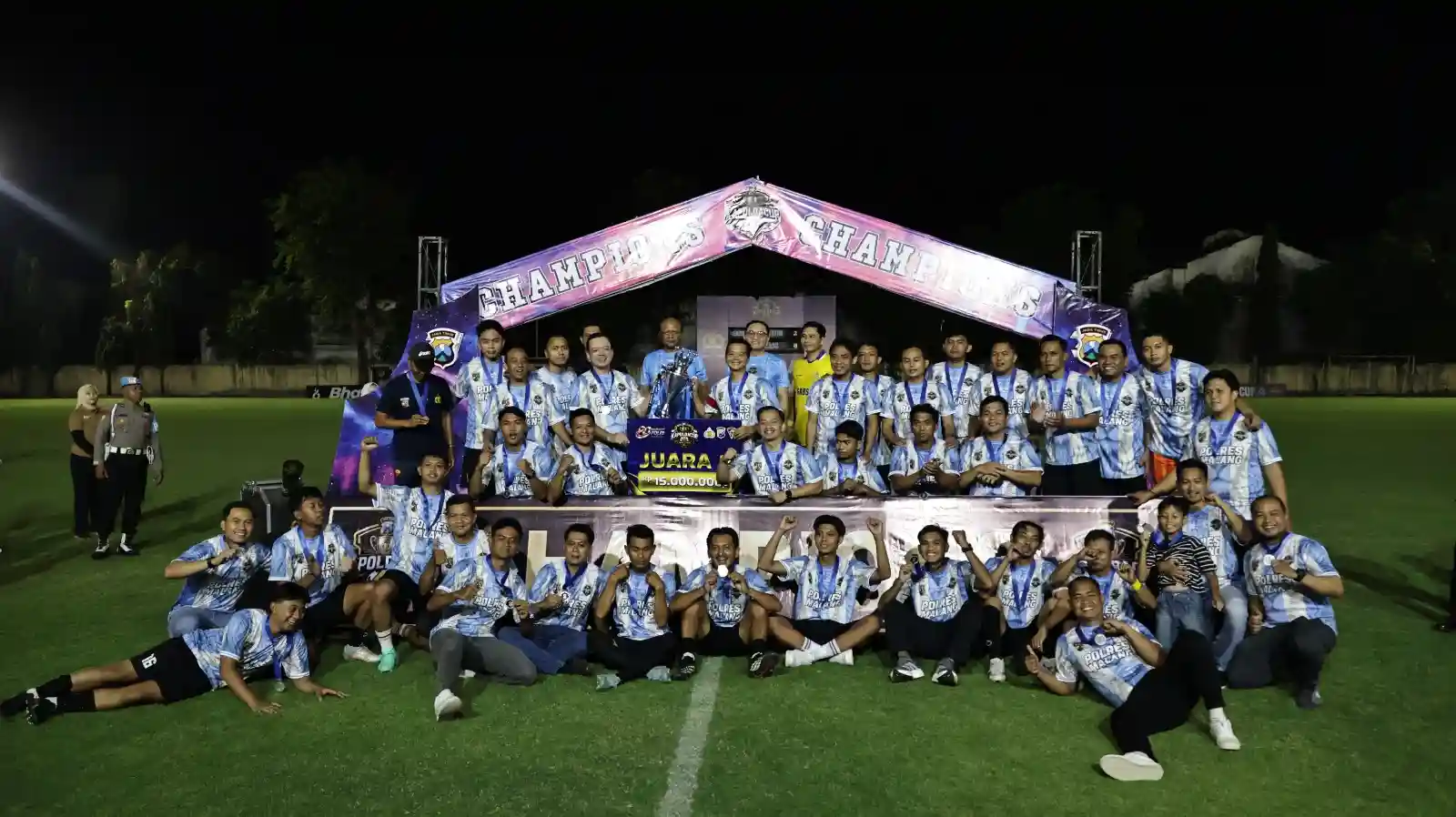 Tim sepak bola Aresma Polres Malang sukses keluar sebagai runner-up alias meraih juara kedua di Kapolda Cup IV Jawa Timur 2026.