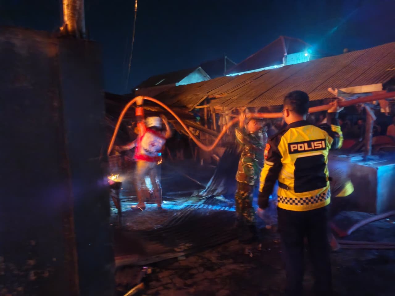 Lapak Pedagang dan MCK Pasar Turen Ludes Terbakar
