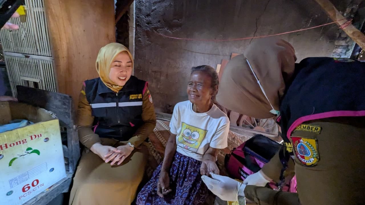 Pemerintah Kabupaten Jember resmi meluncurkan program pelayanan medis Perawat dan Dokter Keluarga (Homecare) mulai Jumat (24/7/2026).