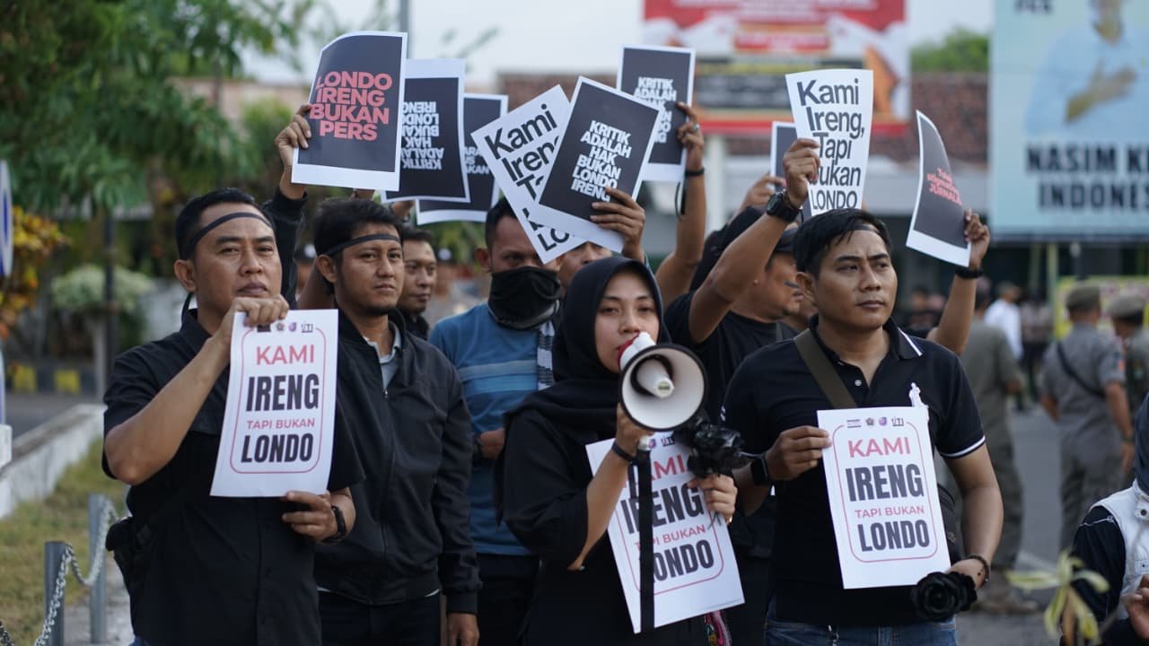 Sebut Wartawan 'Londo Ireng', Insan Pers Bondowoso Isyaratkan Presiden Minta Maaf