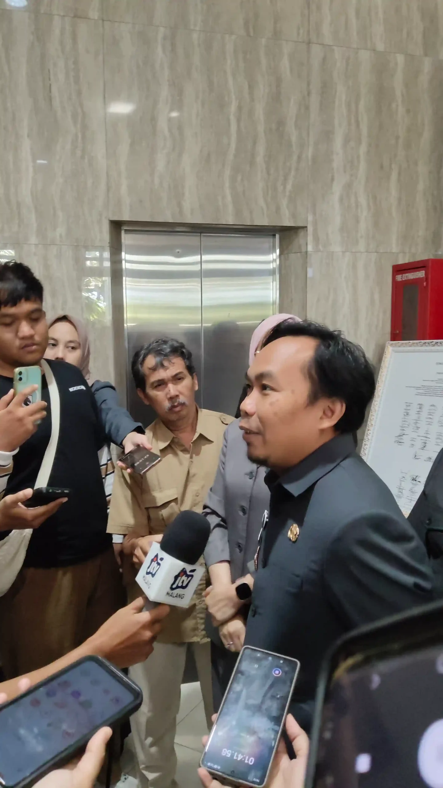 Wakil Wali Kota Malang Ali Muthohirin memastikan Pemerintah Kota Malang akan menindaklanjuti rekomendasi dari Banggar DPRD Kota Malang