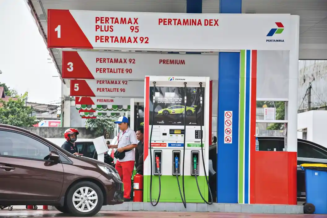 BBM Lain mulai turun harga, namun jenis Pertamax RON 92 per 1 Juli 2026 kemarin pertamina masih menahan harganya