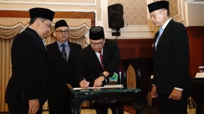 Dandung Djulharjanto resmi jadi Pj Sekda Kota Malang, isi kekosongan kursi usai Erik Setyo Santoso dimutasi, Wali Kota titipkan Pesan.