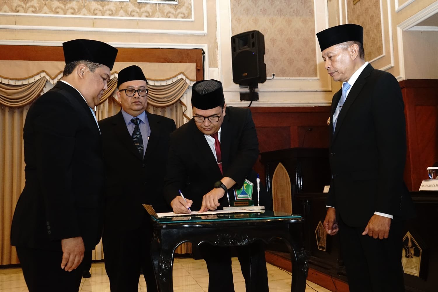 Dandung Djulharjanto resmi jadi Pj Sekda Kota Malang, isi kekosongan kursi usai Erik Setyo Santoso dimutasi, Wali Kota titipkan Pesan.