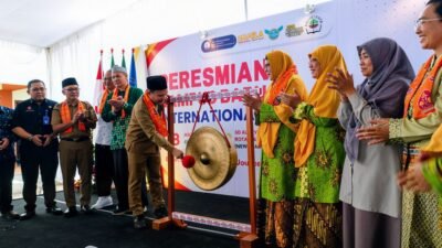 Wakil Wali Kota Malang, Ali Muthohirin, menghadiri sekaligus meresmikan kampus baru dan International School Sekolah Dasar Aisyiyah Kamila