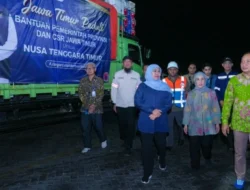 Pemprov Jatim Kirim 64,4 Ton Bantuan Logistik dan Tim Medis untuk Korban Gempa NTT