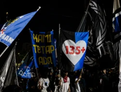 Peringati HUT ke-39 Arema FC, Ribuan Aremania Gelar Doa Bersama untuk Korban Tragedi Kanjuruhan