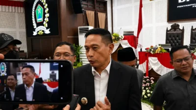 Wali Kota Malang, Wahyu Hidayat, dalam penyampaiannya mengatakan bahwa pada Perubahan KUA-PPAS APBD 2026, pendapatan daerah ditargetkan mencapai Rp2,3068 triliun