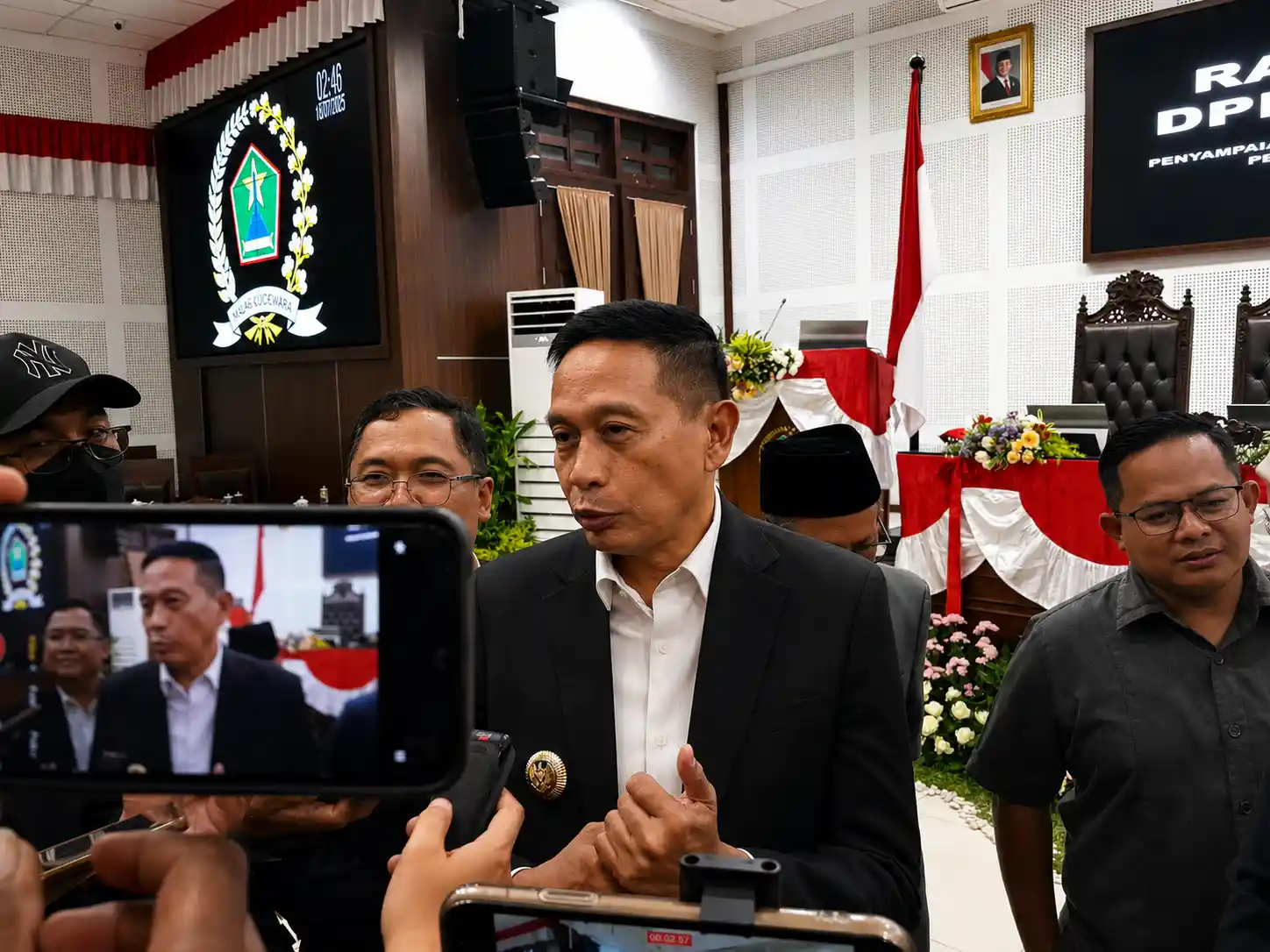 Wali Kota Malang, Wahyu Hidayat, dalam penyampaiannya mengatakan bahwa pada Perubahan KUA-PPAS APBD 2026, pendapatan daerah ditargetkan mencapai Rp2,3068 triliun