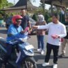 Sambut HUT ke-81 RI, Pemkab Bondowoso Bagikan 1.000 Bendera Merah Putih di Alun-Alun