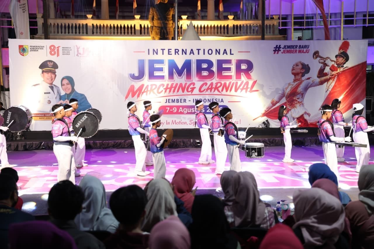 Kawasan Jalan Sudarman, Jember, mendadak jadi pusat perhatian ketika ribuan pasang mata menyaksikan pembukaan resmi IJMC 2026