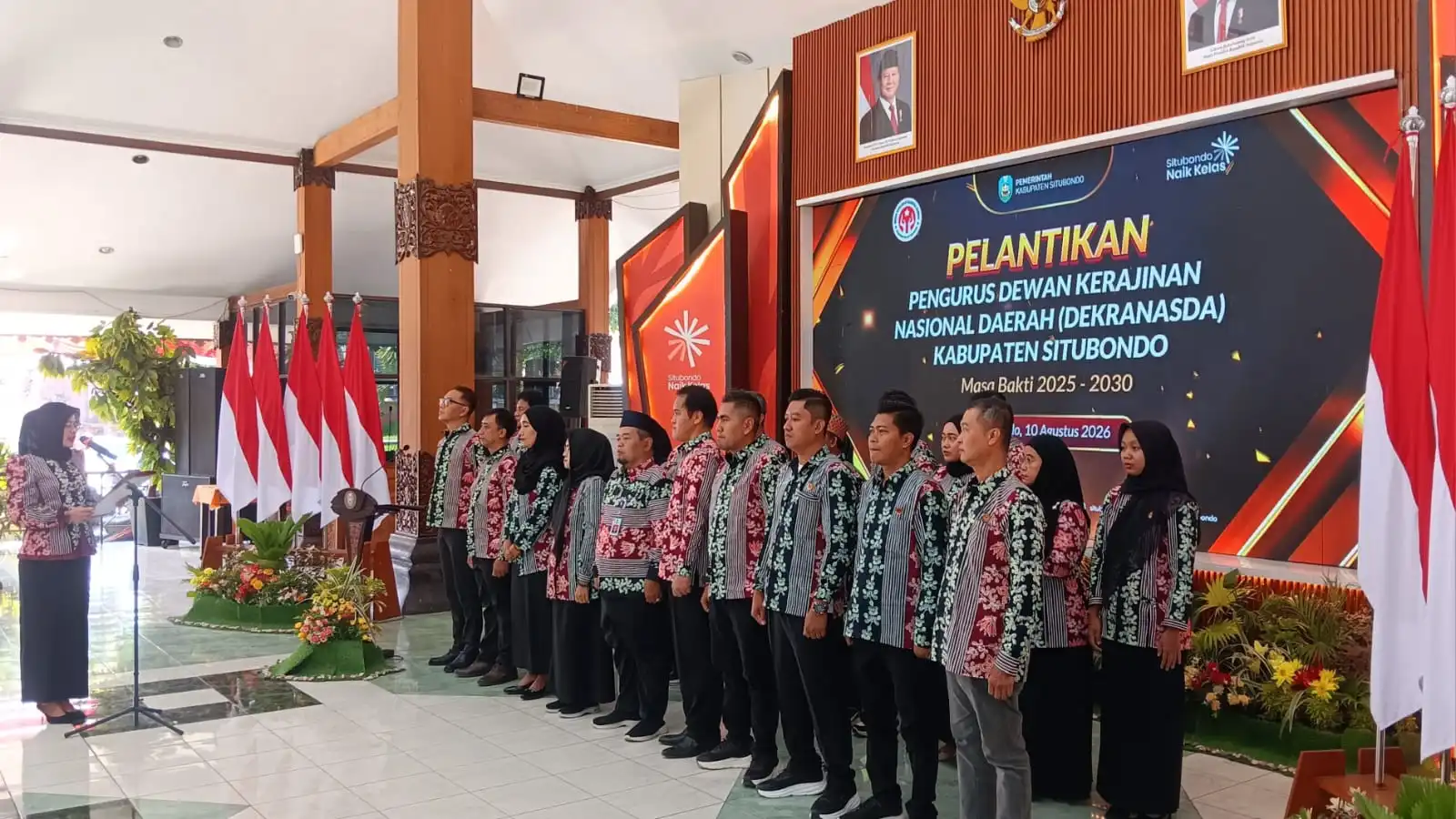 Ketua Dewan Kerajinan Nasional Daerah (Dekranasda) Kabupaten Situbondo resmi melantik Pengurus Dekranasda Kabupaten Situbondo