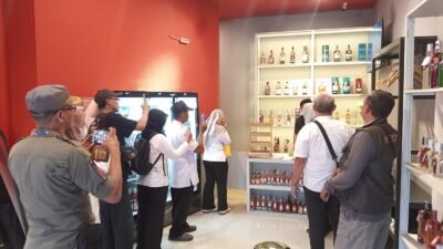 Belum Kantongi Izin, Pemkab Jember Tutup Paksa Toko Minuman Beralkohol di Patrang